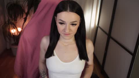 elizzza_ online show from February 2025 12:26:02 PM