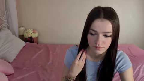 elizzza_ online show from October 2025 05:19:02 AM