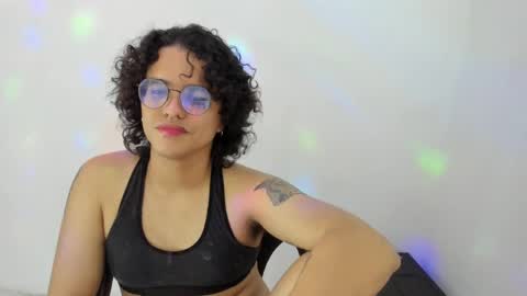 Diana online show from October 2025 07:04:02 PM