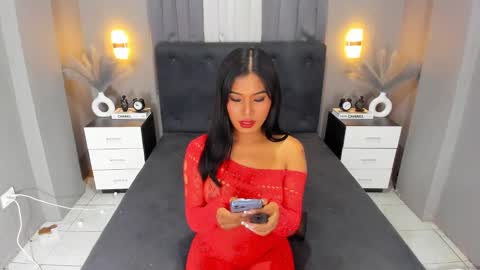 Ella online show from December 2024 06:22:02 AM