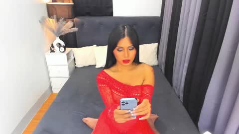 Ella online show from December 2024 08:30:02 AM