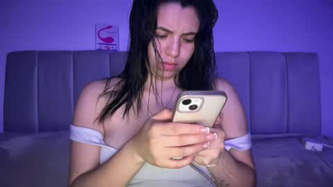 Snapshot of ella_aq chatting on October 2025 05:44:02 AM Ella online show from October 2025 05:44:02 AM