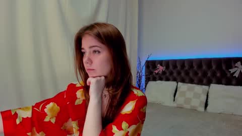 Ella Mayers online show from February 2025 04:44:01 AM