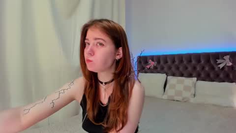Ella Mayers online show from February 2025 10:04:02 PM