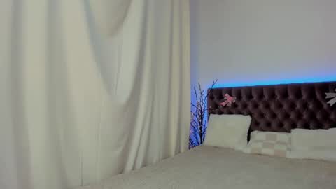 Ella Mayers online show from February 2025 01:11:02 AM