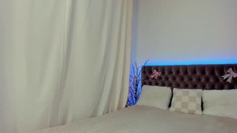 Ella Mayers online show from March 2025 04:08:02 AM