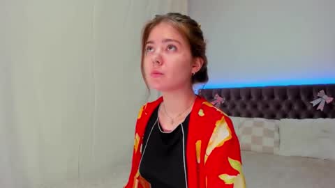 Ella Mayers online show from March 2025 03:43:01 AM