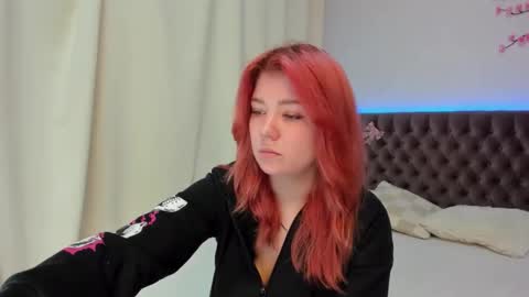 Ella Mayers online show from October 2025 12:34:02 PM