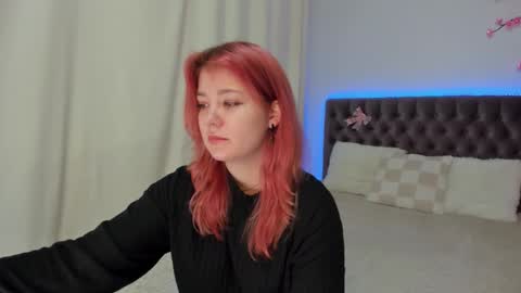 Ella Mayers online show from October 2025 01:59:02 PM