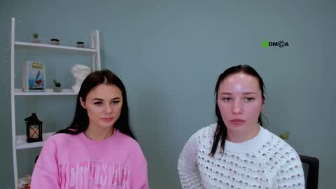 Snapshot of ella_nebula chatting on November 2025 03:11:01 PM Sweet Ella online show from November 2025 03:11:01 PM