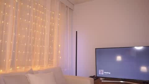 ELLA OWEN online show from January 2025 04:19:01 PM