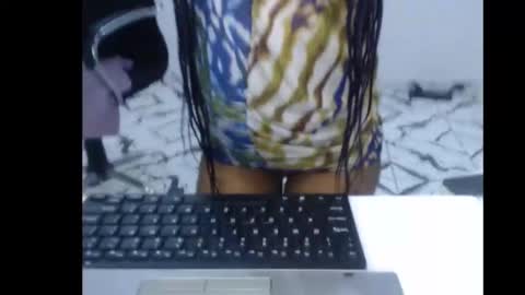 ella online show from October 2025 06:58:01 PM