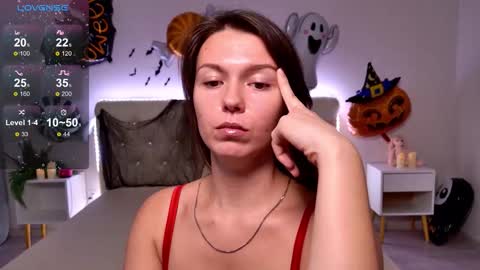 ellacanny online show from October 2025 09:22:01 AM