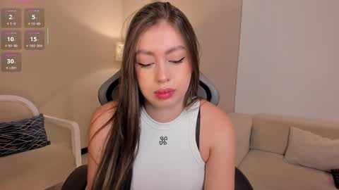 EllaClark online show from September 2025 06:55:01 PM