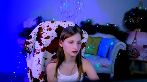 Ella online show from December 2024 01:11:02 PM