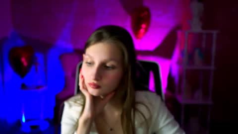 Ella online show from March 2025 12:27:02 PM