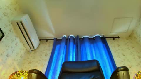 Snapshot of ellajanes chatting on October 2025 04:53:02 PM ellajanes online show from October 2025 04:53:02 PM