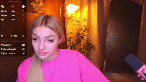 Snapshot of ellamilla chatting on January 2025 05:33:02 AM ellamilla online show from January 2025 05:33:02 AM