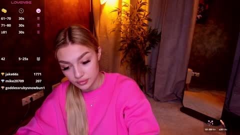 Snapshot of ellamilla chatting on January 2025 11:58:02 AM ellamilla online show from January 2025 11:58:02 AM