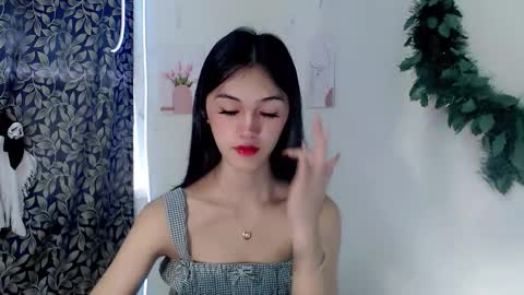 Snapshot of ellamiller69 chatting on November 2025 10:45:02 PM ELLA online show from November 2025 10:45:02 PM