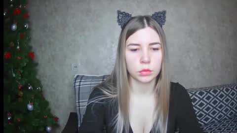 EllaNuar online show from January 2025 01:22:02 AM