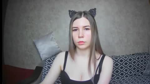 EllaNuar online show from February 2025 07:23:02 AM
