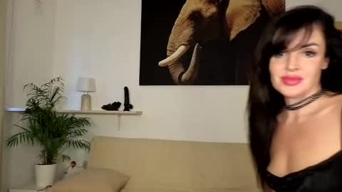elle_melle online show from September 2025 07:03:02 PM