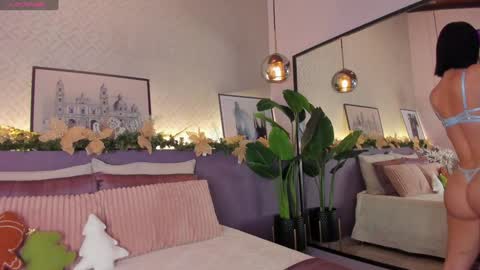 Elle Diane online show from December 2024 11:57:02 PM
