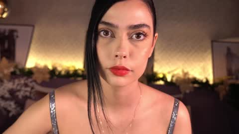Elle Diane online show from December 2024 09:33:02 PM