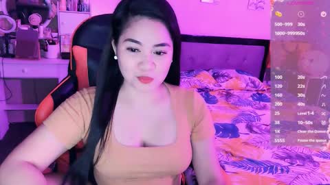 Snapshot of elleelle123 chatting on October 2025 12:24:01 AM Ann online show from October 2025 12:24:01 AM