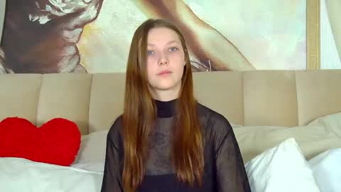 Snapshot of ellenbush chatting on October 2025 06:44:02 AM EllenBush online show from October 2025 06:44:02 AM