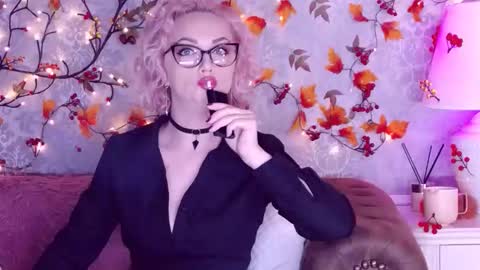 Elliana online show from September 2025 01:49:01 AM