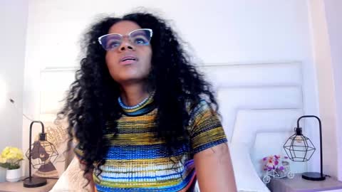  Ellie   online show from December 2024 03:36:02 PM