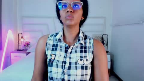  Ellie   online show from January 2025 12:07:02 PM