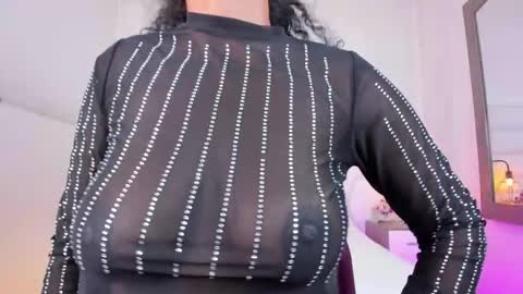  Ellie   online show from February 2025 06:21:01 PM