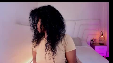  Ellie   online show from February 2025 01:10:02 PM