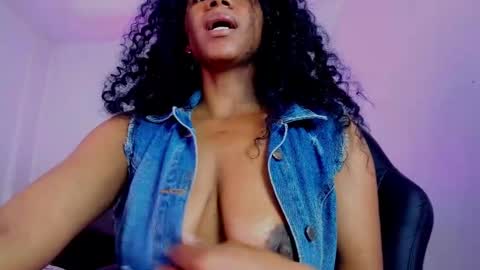  Ellie   online show from September 2025 02:33:02 PM