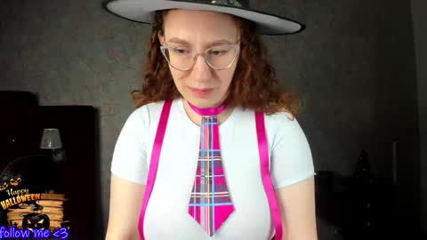 Ellie online show from October 2025 07:23:02 AM