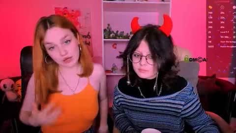 Ellie online show from September 2025 07:17:02 PM