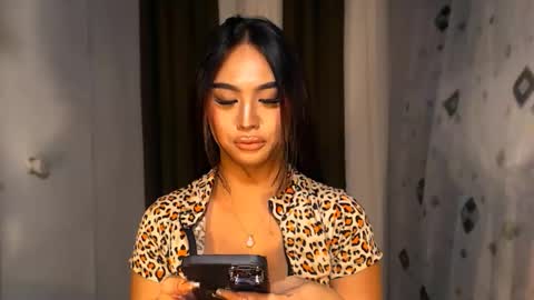 Snapshot of elliecummers chatting on October 2025 04:22:01 PM ellie online show from October 2025 04:22:01 PM