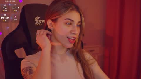 elliecutes online show from December 2024 07:07:01 AM