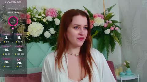 EllieLarson online show from October 2025 05:10:02 PM