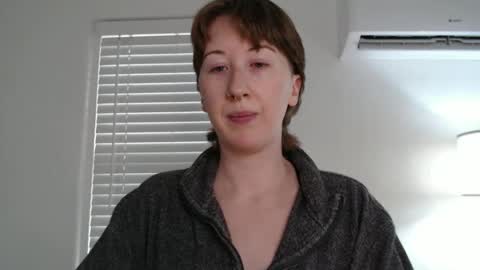 Snapshot of ellierowyn chatting on October 2025 11:25:02 PM Ellie Rowyn online show from October 2025 11:25:02 PM