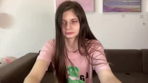 Snapshot of elliewalkersdreamgirl chatting on February 2025 01:38:01 AM Effie1818 online show from February 2025 01:38:01 AM