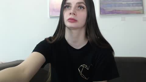 Snapshot of elliewalkersdreamgirl chatting on February 2025 06:13:02 PM Effie1818 online show from February 2025 06:13:02 PM