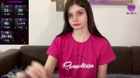 Snapshot of elliewalkersdreamgirl chatting on March 2025 05:08:02 PM Effie1818 online show from March 2025 05:08:02 PM