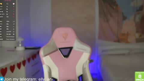 elly_ary online show from March 2025 06:08:02 PM