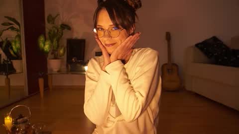 Art Place online show from October 2025 06:25:02 PM