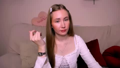 Elly online show from November 2025 03:05:01 AM