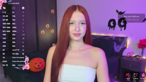 Snapshot of ellypeach chatting on November 2025 11:56:02 AM EllyPeach online show from November 2025 11:56:02 AM